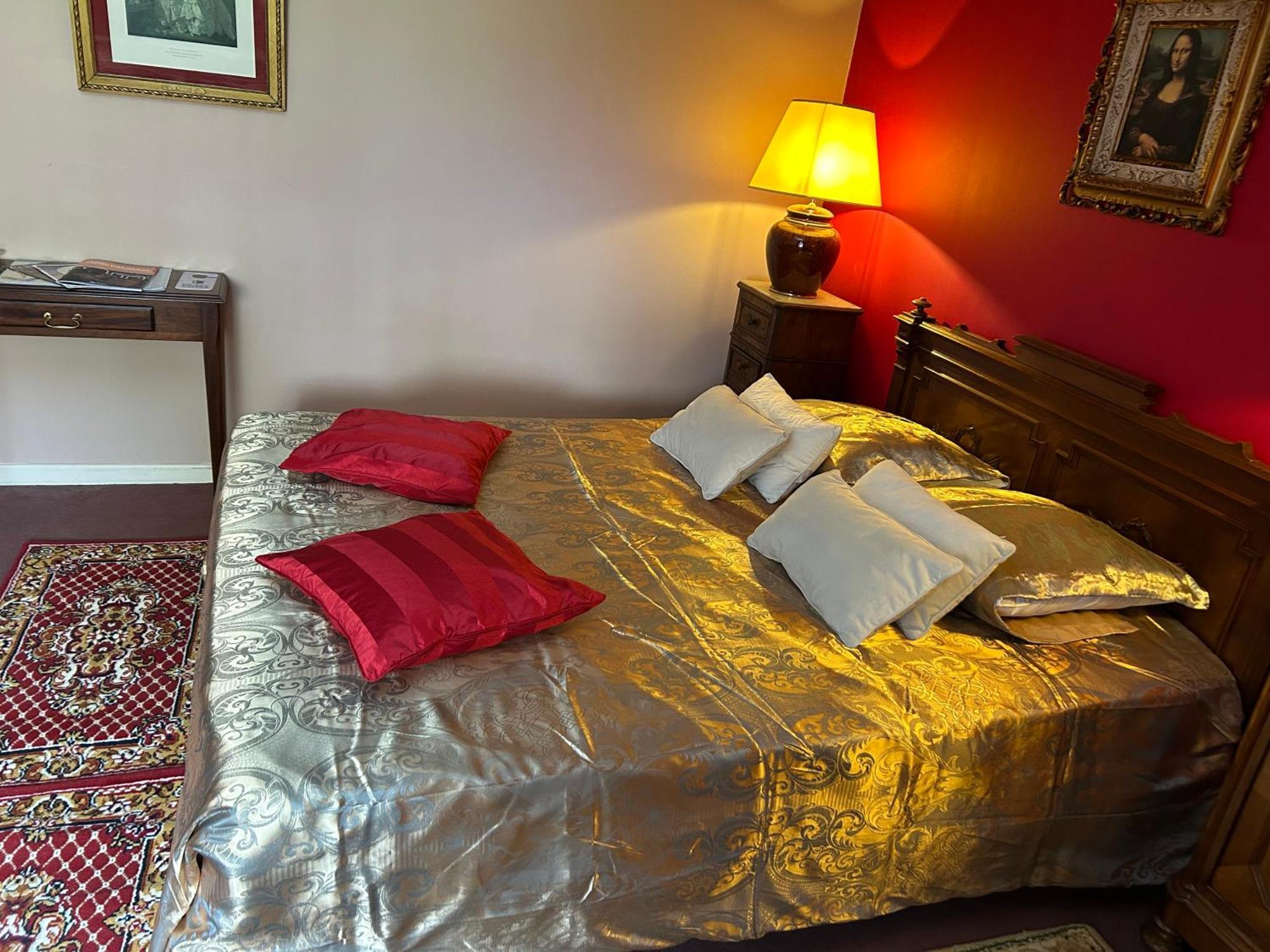 Manoir De La Gravette, Maison & Table D'Hotes Montauban Luaran gambar